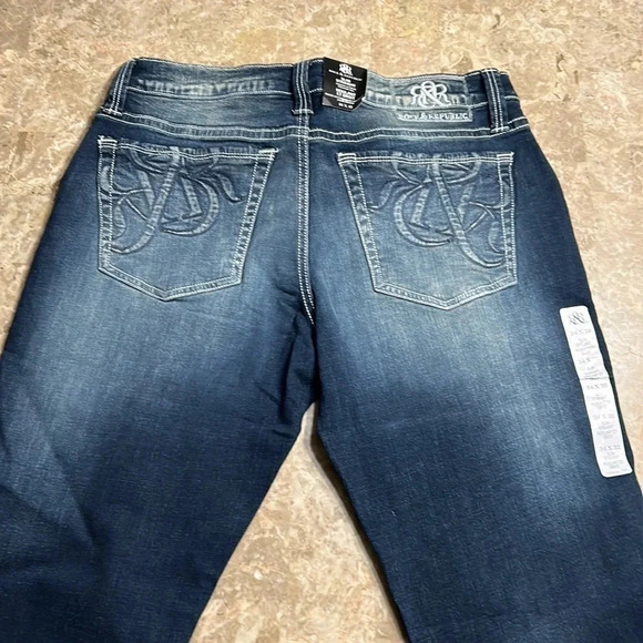 Rock& Republic jeans, men 34x32 SLIM  ,STRAIGHT,blue ,logo,denim,NWT, faded - Picture 3 of 12